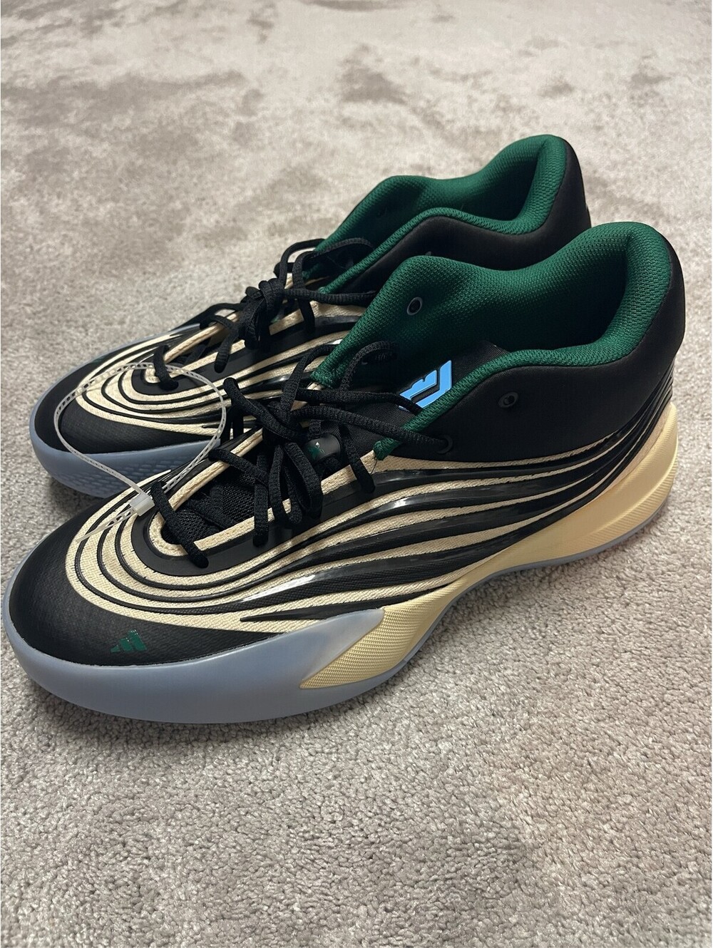 Adidas Dame 10 Bucks Men's Basketball Shoes Black Cream Green JR9943 Size 12 NEW